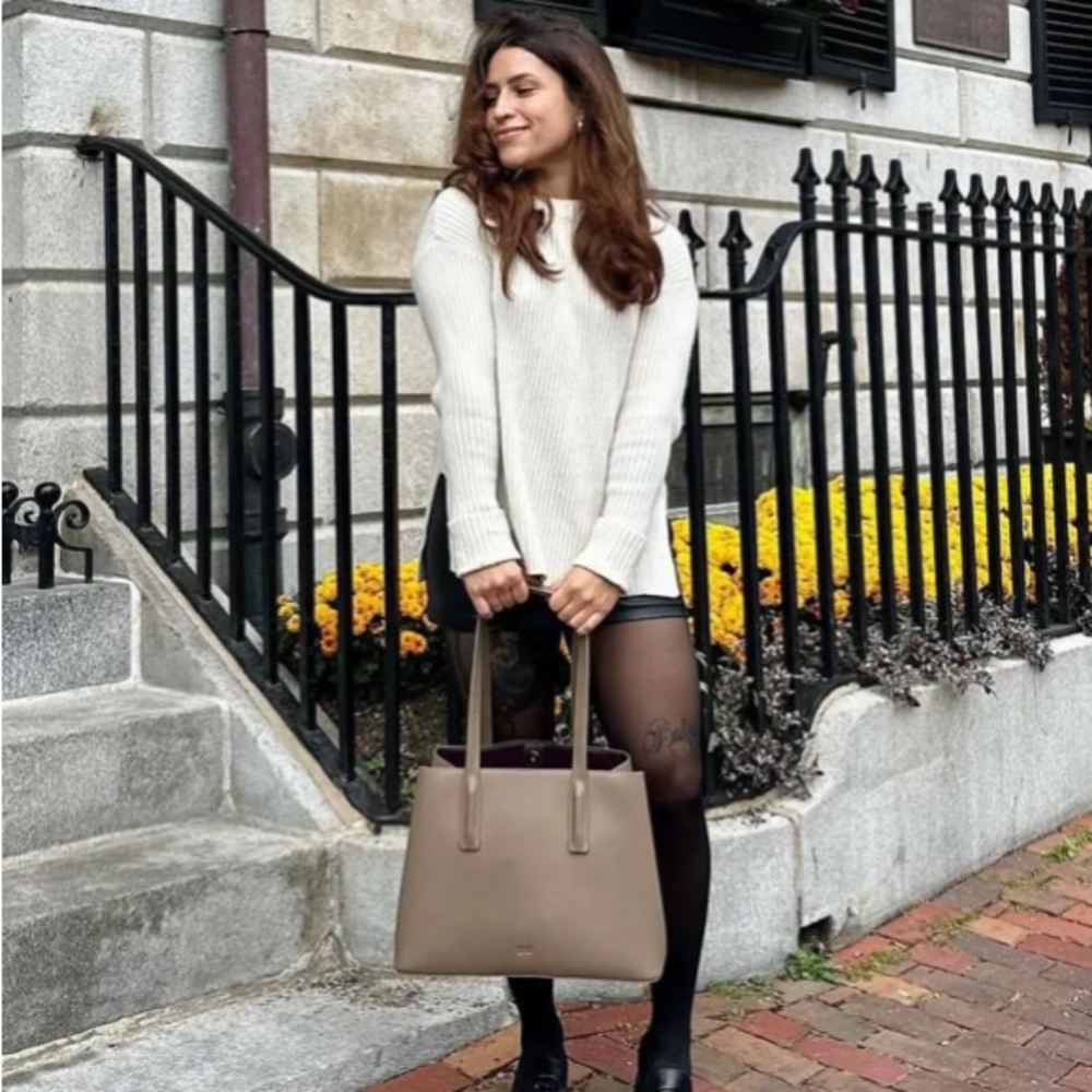 Freja NYC Linnea Taupe Tote Bag with Duster Bag - Picture 5 of 16